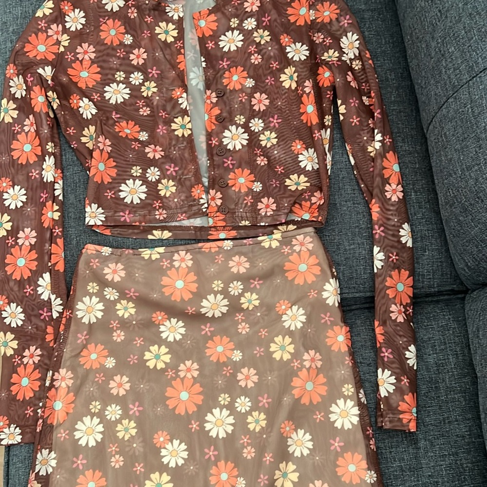 Matching 70s floral set